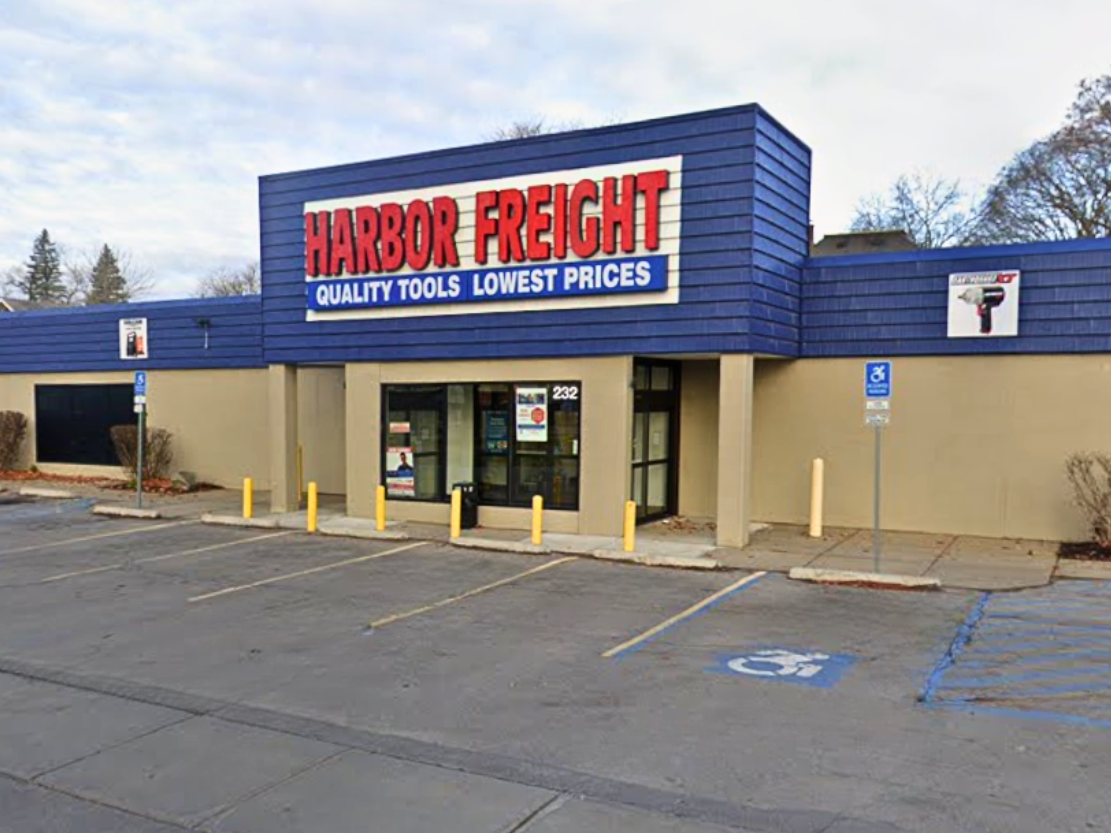 Harbor Freight — image 1 of 4