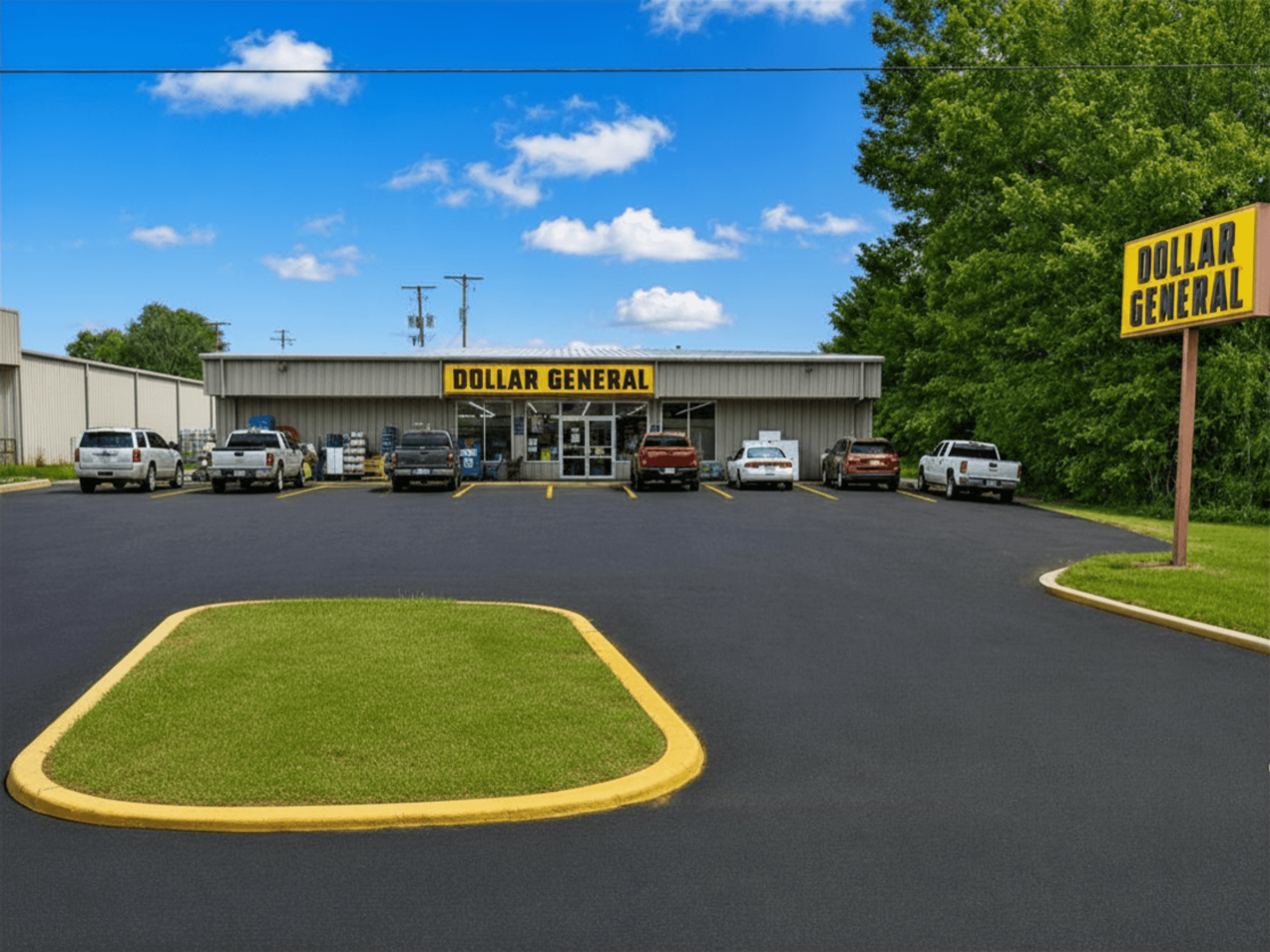 Dollar General — image 1 of 2